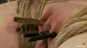 La douleur et la souffrance font jouir cette soumise