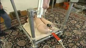 Le dominateur aime jouer avec son martinet