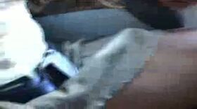 Sexe insolite : caresses et fellation en avion