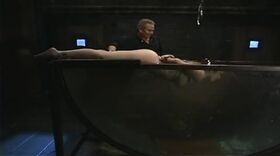 Séance de water bondage asse trash pour cette soumise