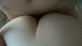 Du sexe amateur, une levrette, et une belle ejac
