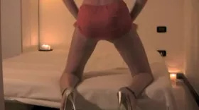 Fille tres sexy se fait prendre en levrette