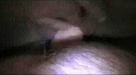 Un gode dans la chatte et une bite dans le cul