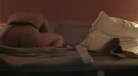 Un couple amateur baise dans sa chambre