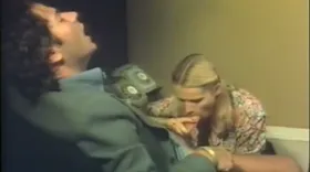 Brigitte Lahaie dans un classique de 1978 où ça suce et baise en levrette